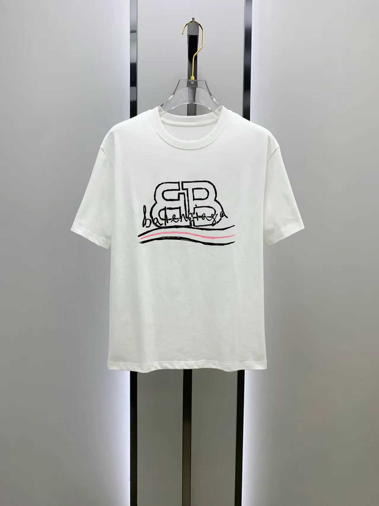 # 2026 New Arrival New Arrival T Premium ！ logo Premium 250 . . . . . ！ ！ ：Black。White！ Sizes： S M L XL XXL ：50 52 55 58 61 ：69 71 73 75 77 ：48 50 53 56 58 ：22 22.5 23 23.5 24 ， 1-3CM